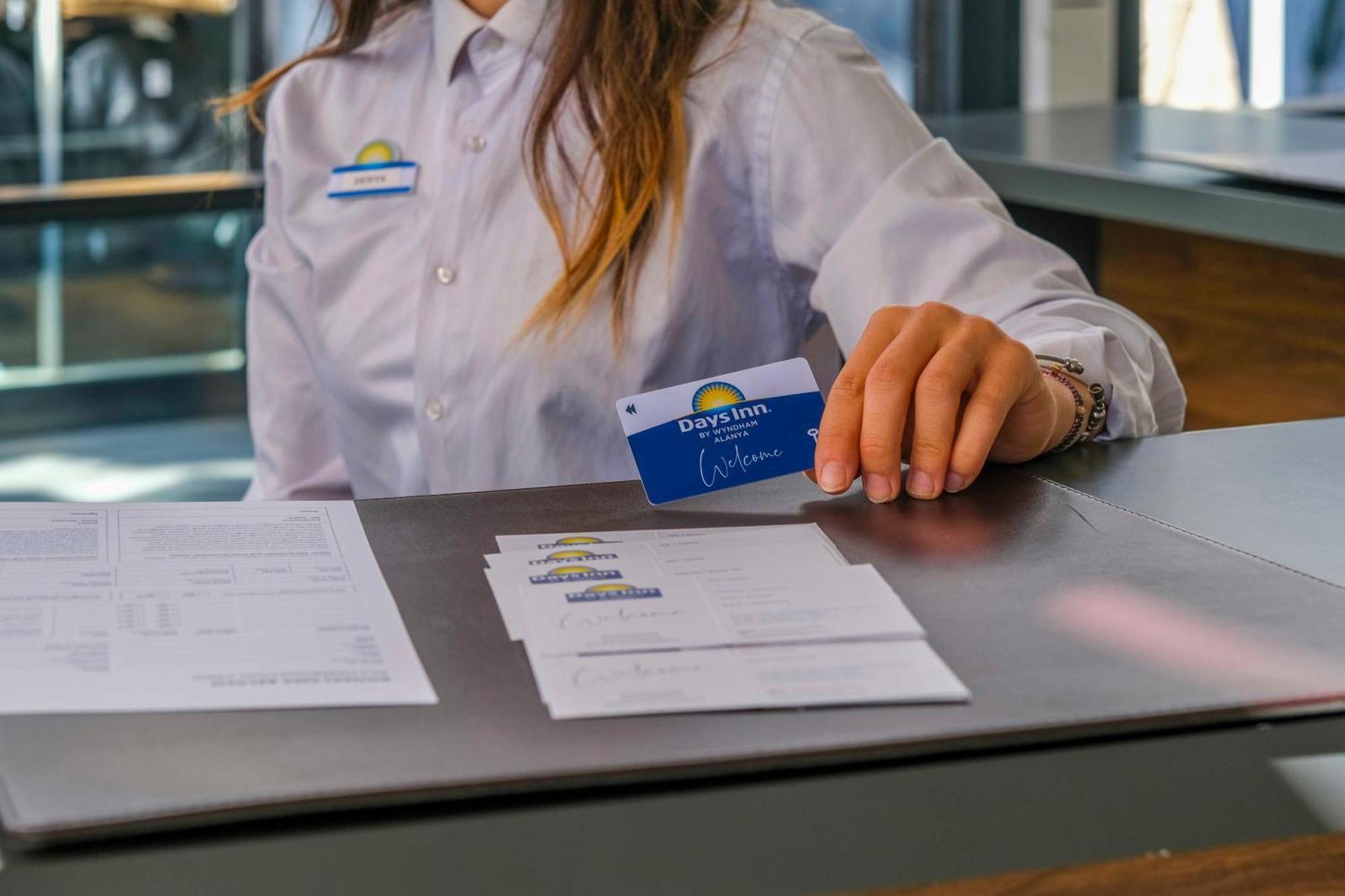 Days Inn By Wyndham アランヤ エクステリア 写真